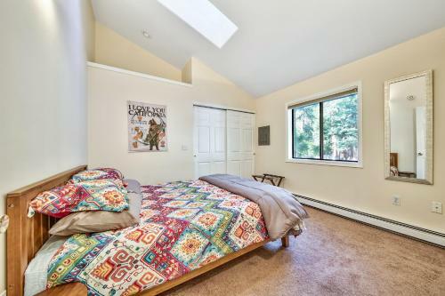 Bright, Spacious And Cozy Home At Kings Beach! Home