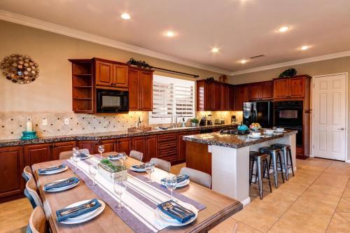 Palm Grove By Avantstay Lic-065,699