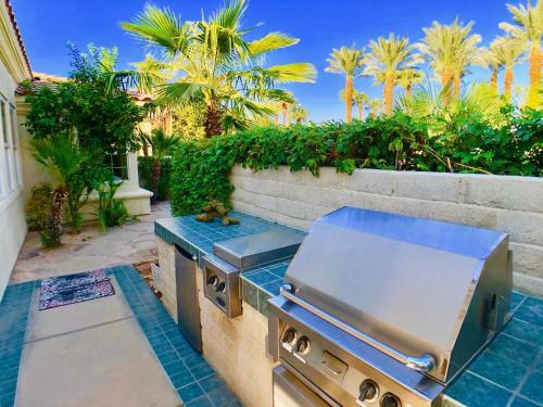Top Rated Desert Escape Private Spa Bbq And More