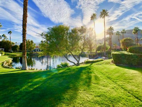 Desert Sanctuary 5 Star Private Pool-spa-bbq More