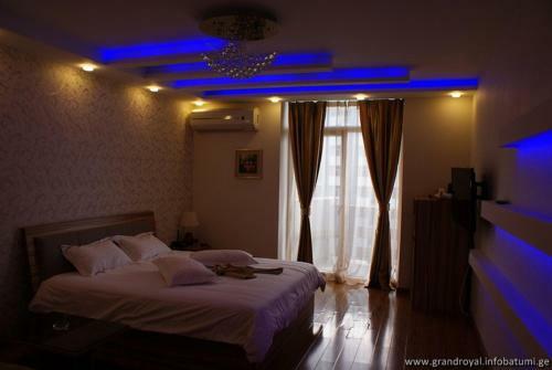 Grand Royal Hotel