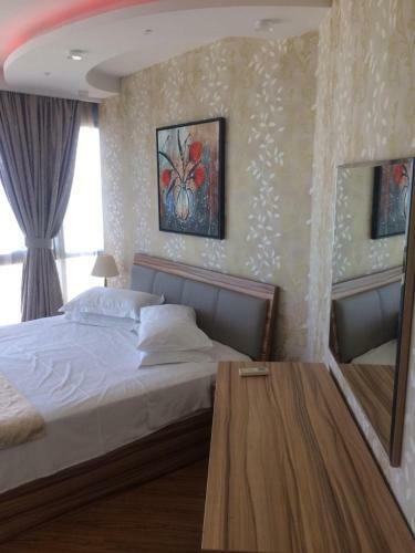 Grand Royal Hotel