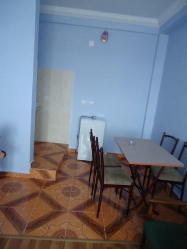 Oto Hotel