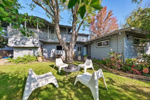 Luxurious Downtown Lodi Apartment In Wine Country!