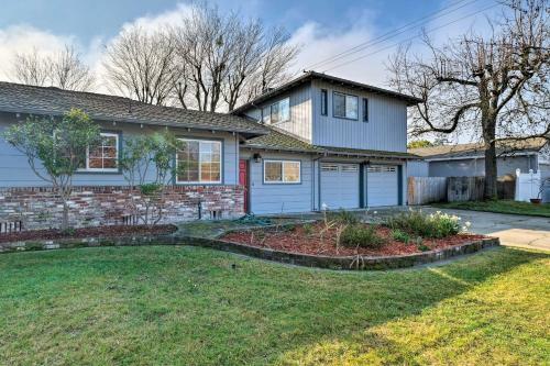 Luxurious Downtown Lodi Apartment In Wine Country!