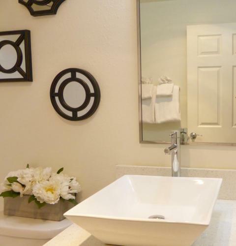 Apartamento Beverly Hills Adjacent 2-bedroom Penthouse