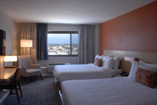 Lincoln Hotel Surestay Collection By Best Western