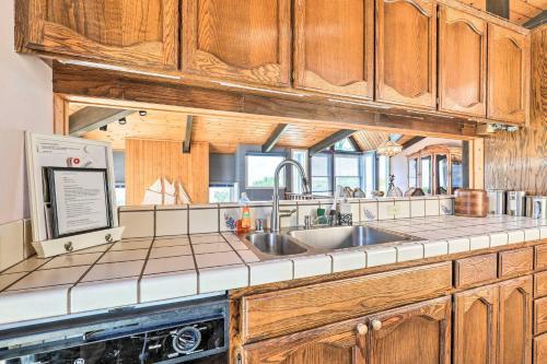 Oceanfront Irish Beach Sea Haven Home With Hot Tub