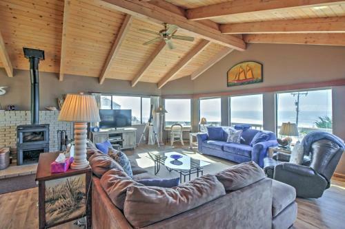 Sea Bs Irish Beach Getaway With Deck And Ocean View