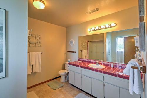 Sea Bs Irish Beach Getaway With Deck And Ocean View