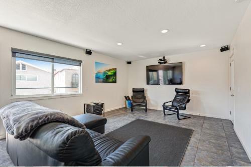 Upper Level Beach Retreat