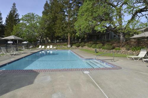 Apartamento 897 Oak Creek At Silverado Condo