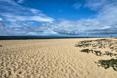 Luxury Newport Beach Getaway - 1 Block From Shore!