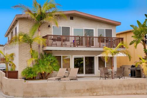 Nb-3800 Surf And Sand Beach Paradise