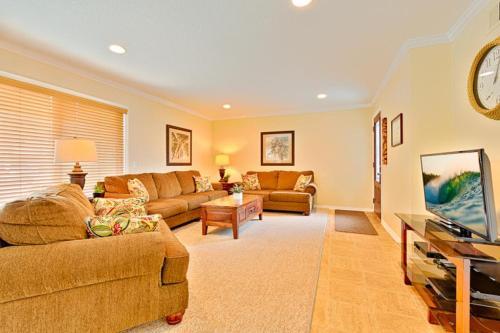 Nb-3800 Surf And Sand Beach Paradise