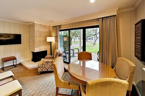 Apartamento Roomy Silverado Condo - Pool & On-site Dining Condo