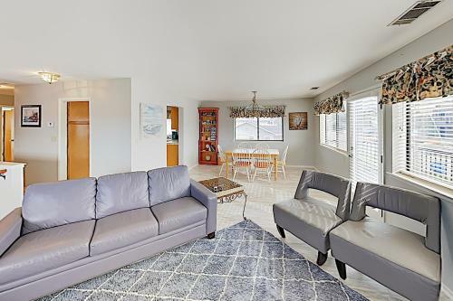 New Listing! Oceano Getaway - Walk To Beach! Home