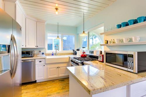 Nb-126b - Modern Newport Beach Condo