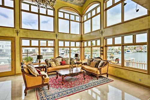 Luxe Waterfront Oxnard Getaway With Private Hot Tub!