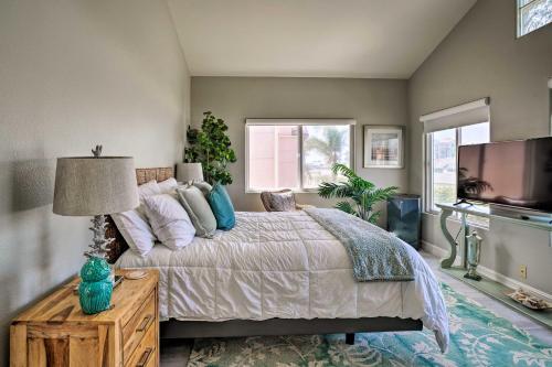 Luxe Home With Rooftop Patio Walk To Oceanside Beach