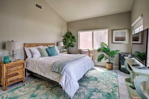 Luxe Home With Rooftop Patio Walk To Oceanside Beach