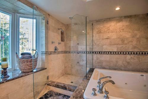 Luxurious Channel Island Harbor Home With Boat Dock!