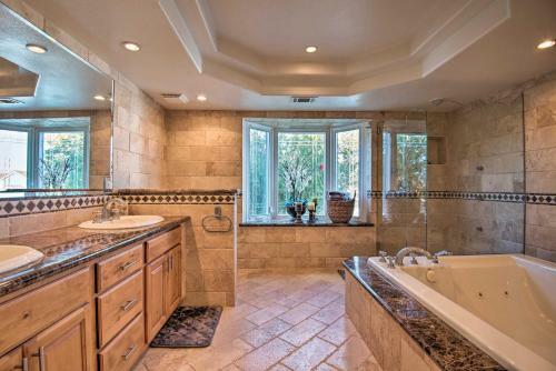 Luxurious Channel Island Harbor Home With Boat Dock!