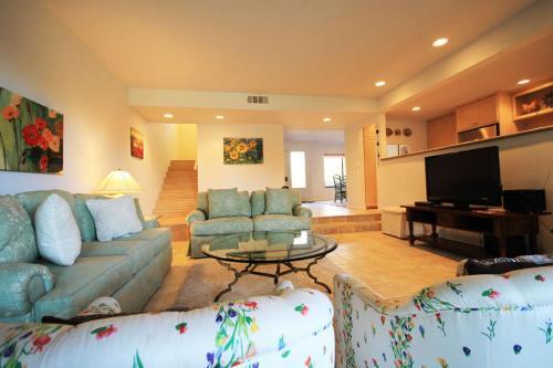 Midtown Mountain View Villa