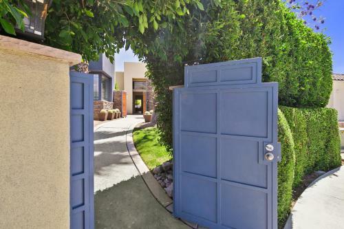 Casa Sonora Grande With Golf Course Views By Oranj Palm