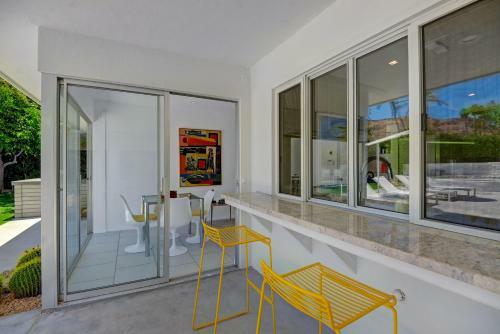 Canyon Oasis - Private Pool Home By Oranj Palm