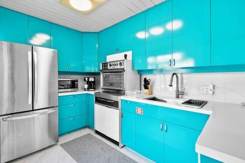 Ocotillo Art Bungalow By Oranj Palm
