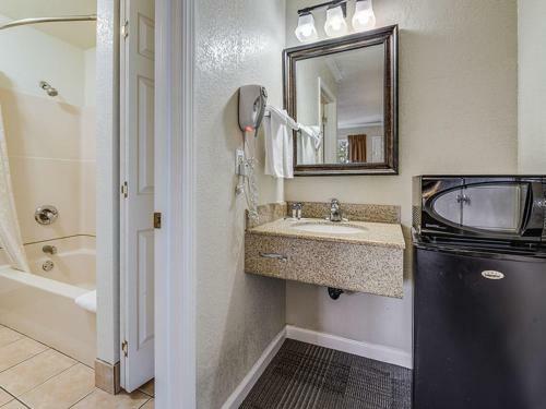 Hotel Americas Best Value Inn - Petaluma
