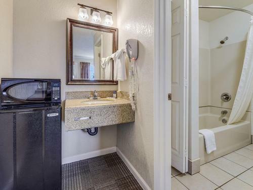 Hotel Americas Best Value Inn - Petaluma