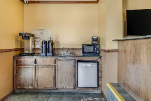 Hotel Americas Best Value Inn - Petaluma