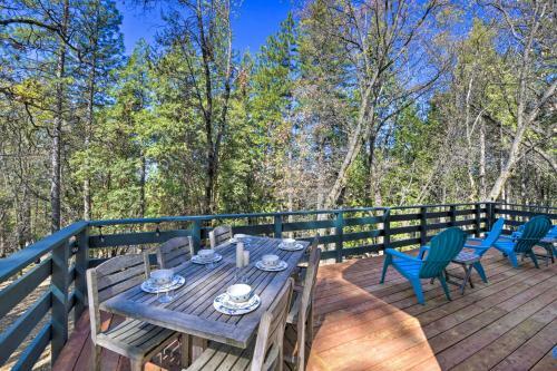 Pioneer Cabin Getaway - Ski, Golf And Hike!