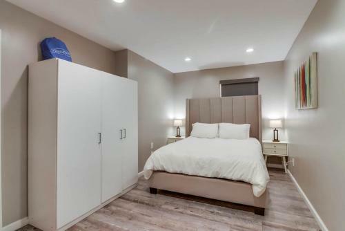 2 Floors Of Ocean Front, 2 Exclusive Patios, AC