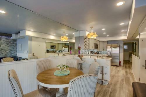 2 Floors Of Ocean Front, 2 Exclusive Patios, AC