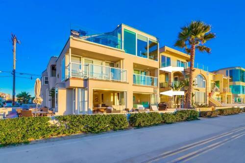 2 Floors Of Ocean Front, 2 Exclusive Patios, AC