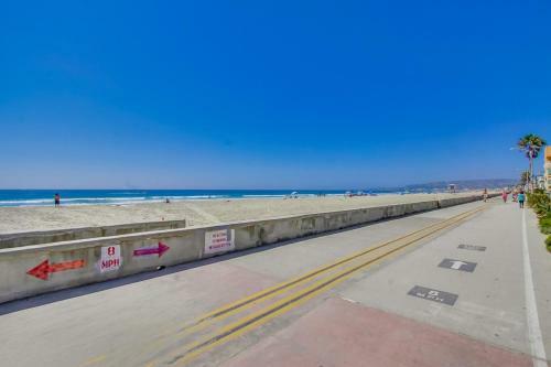 2 Floors Of Ocean Front, Penthouse Plus 2nd Level, AC