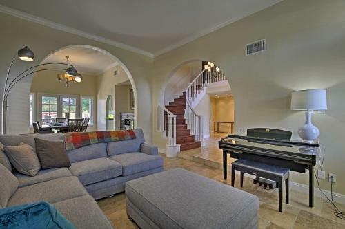 Luxury Del Mar Home With Pool About 10 Mins To Beaches!