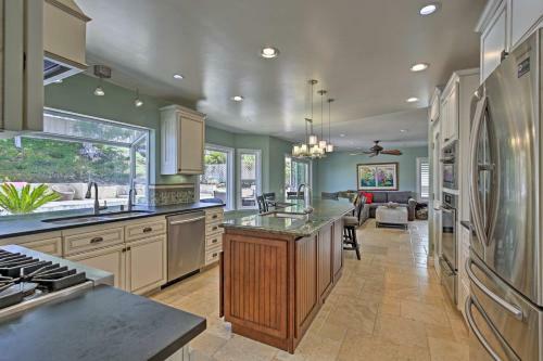 Luxury Del Mar Home With Pool About 10 Mins To Beaches!