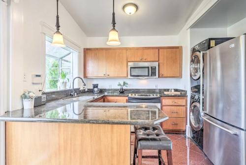 San Diego Home With Yard - 2 Blocks To The Bay!
