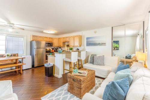 Mission Beach Cute Condo