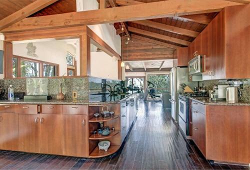 Del Mar Tree House - Views For Days, Perched Atop Del Mar! Home