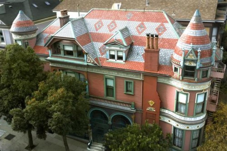 Chateau Tivoli Bed And Breakfast