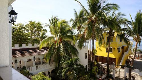White Castle Hotel And Resort