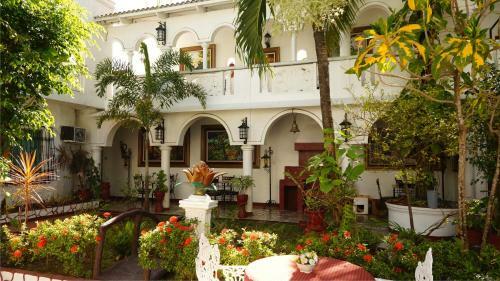 White Castle Hotel And Resort