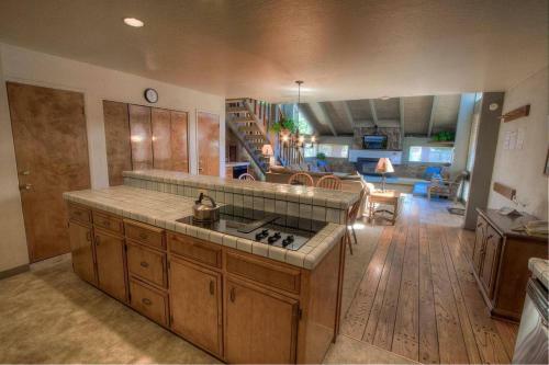 Lucky Lady 404 By Lake Tahoe Accommodations