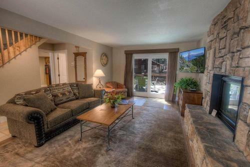 Fernandez Hideaway By Lake Tahoe Accommodations