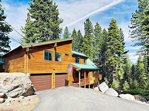 New Listing! Modern Cabin With Pool & Private Garage Home
